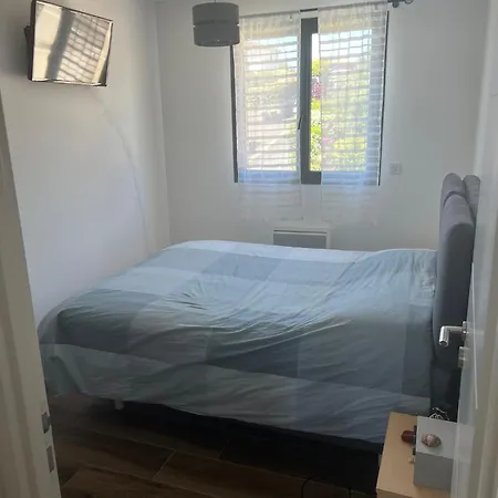 Maison Au Calme Avec Piscine *