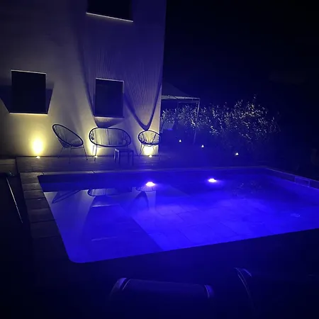 Maison Au Calme Avec Piscine Grabels